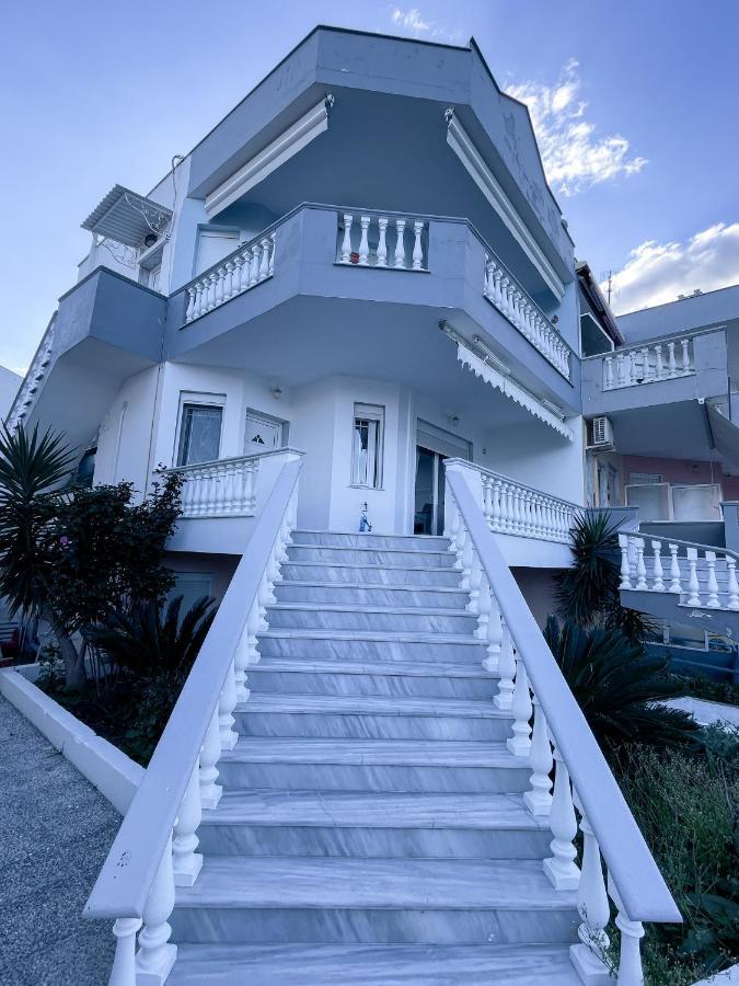 Coastline Apartment Néa Péramos 외부 사진