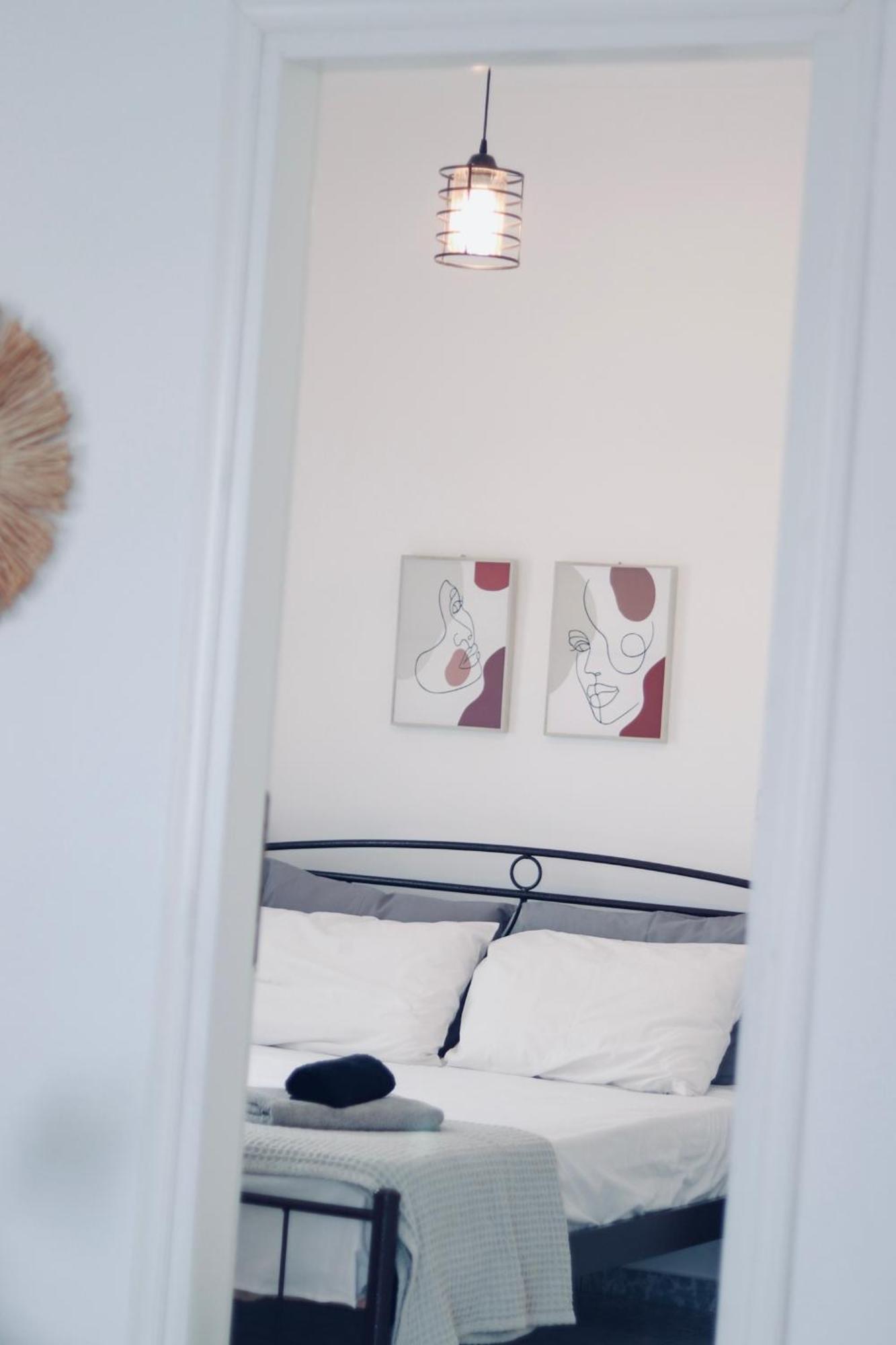 Coastline Apartment Néa Péramos 외부 사진